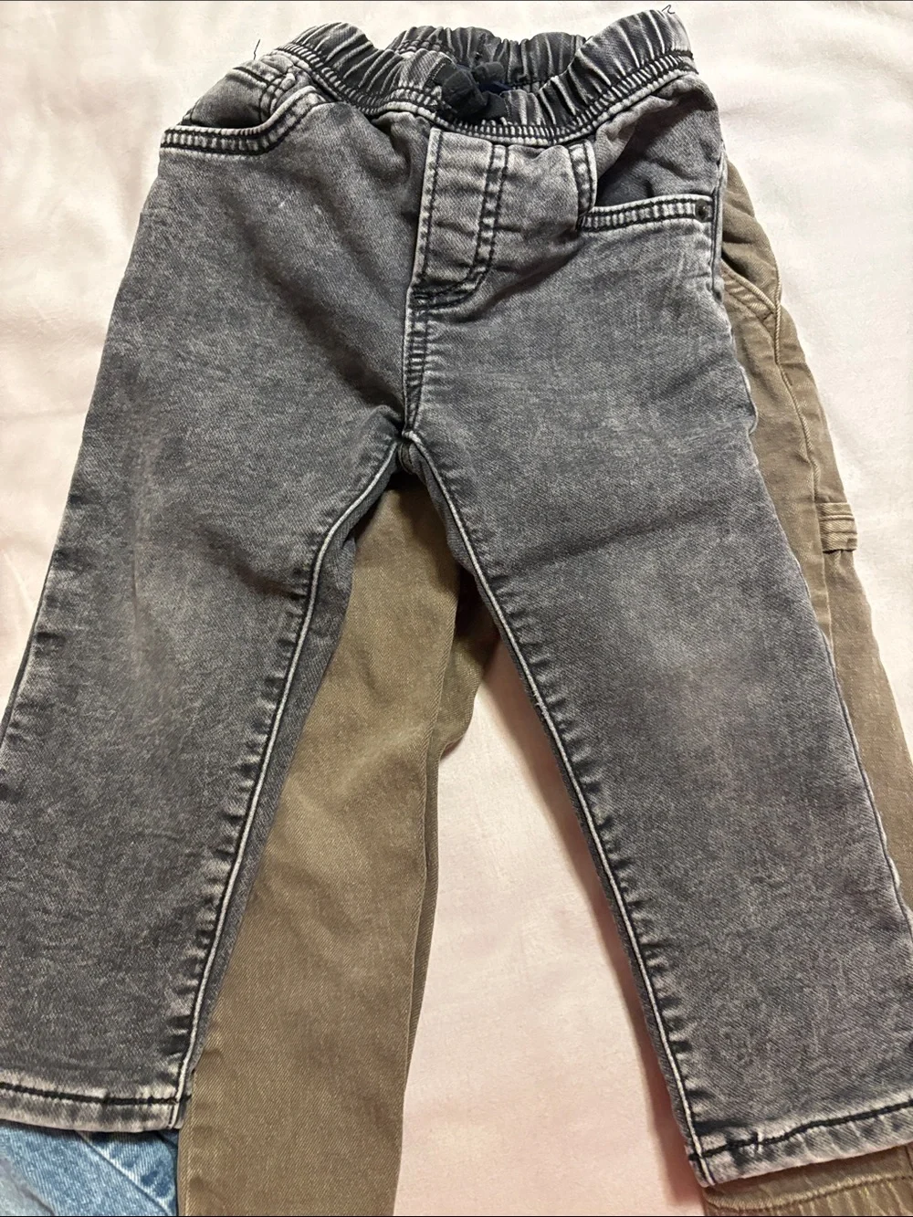 Toddler Jeans lot of 4 - Blue, Light Blue, Gray, Brown. Gap and cat n jack
